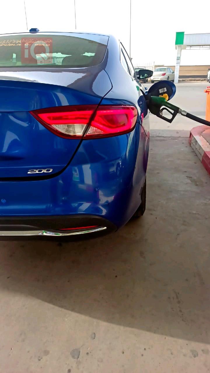 كرايسلر 200